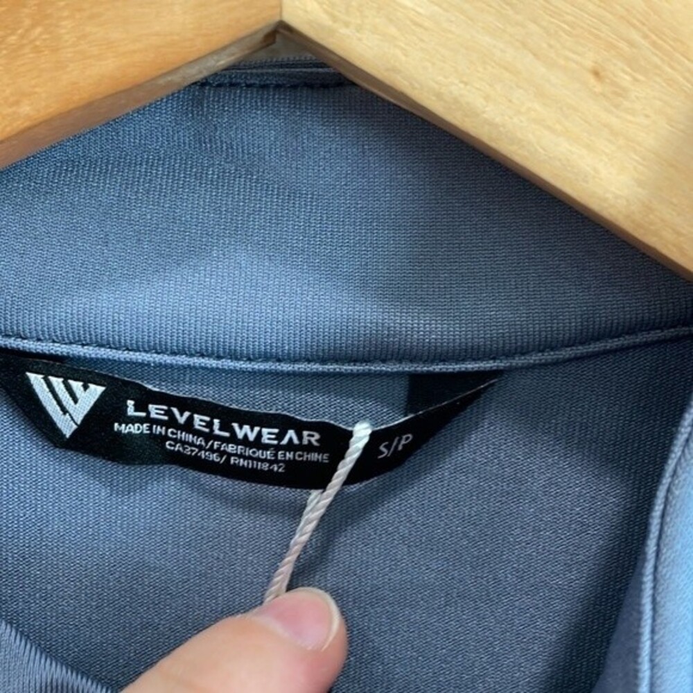 NEW Levelwear Bayshore Active Midlayer Quarter Zip in Pebble Gray Size Small - Picture 4 of 10